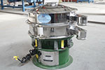 600型三次元振動篩，產(chǎn)量可達500kg/h。